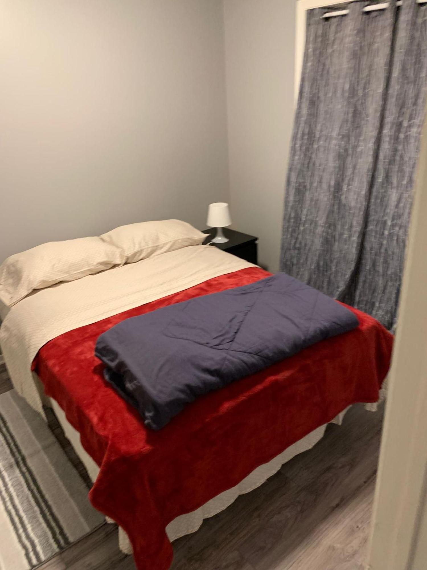 Ottawa Airport Guesthouse ภายนอก รูปภาพ
