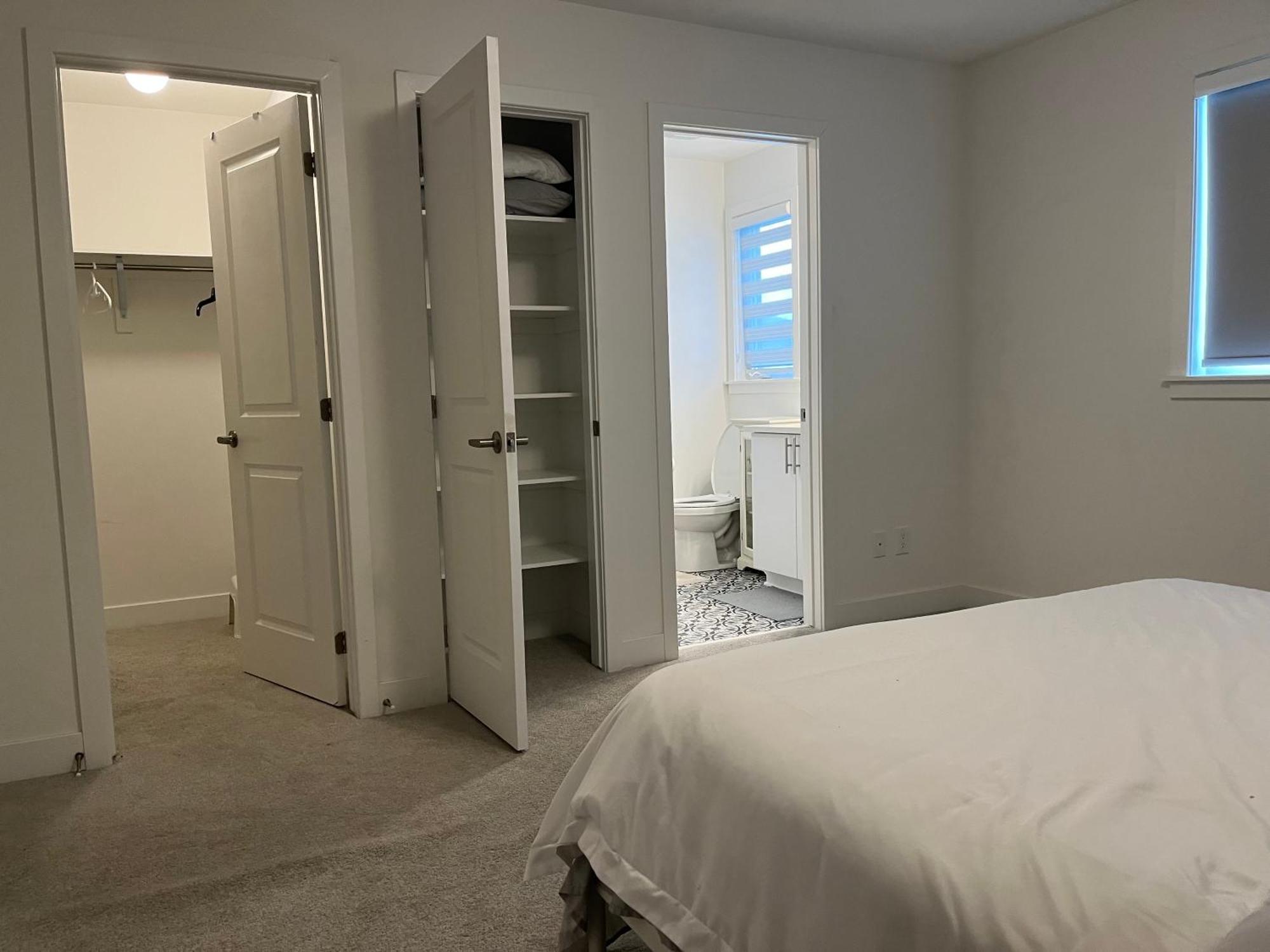 Ottawa Airport Guesthouse ภายนอก รูปภาพ
